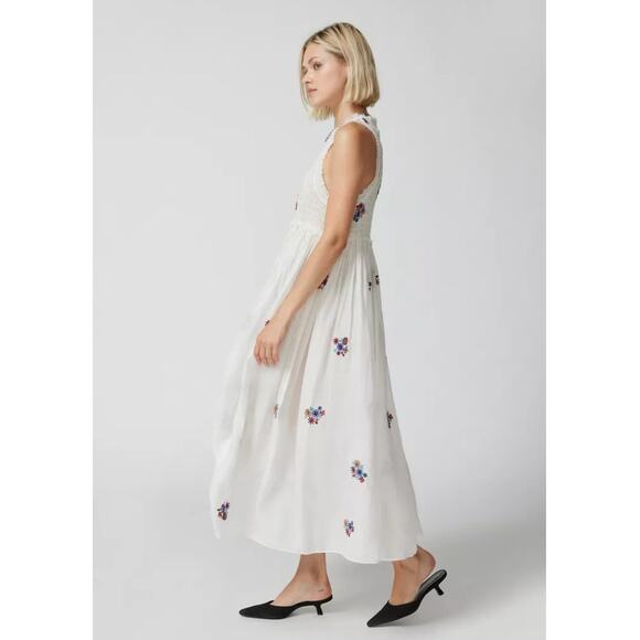 Urban Outfitters Blaine Embroidered Floral Midi Dress NWT - Picture 1 of 10